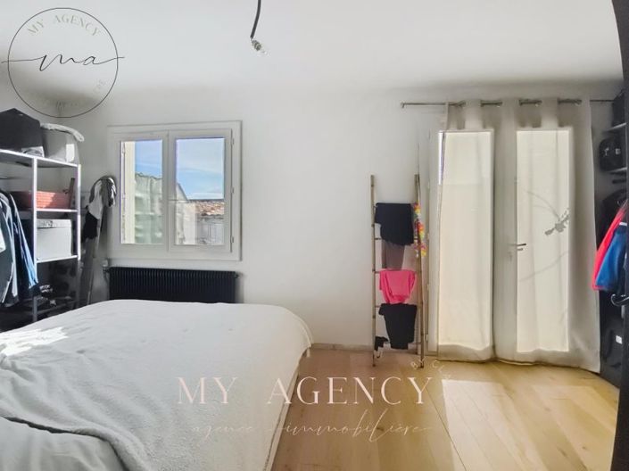Image No.10-3 Bed House for sale