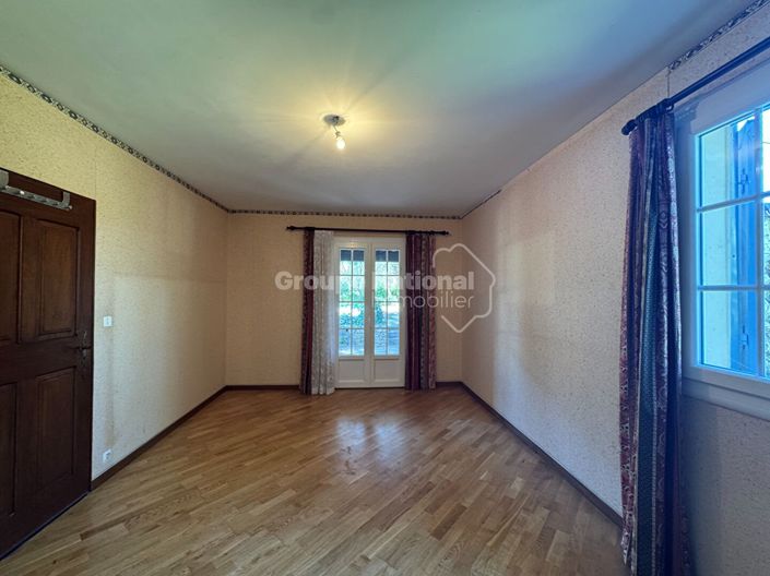 Image No.10-3 Bed House for sale