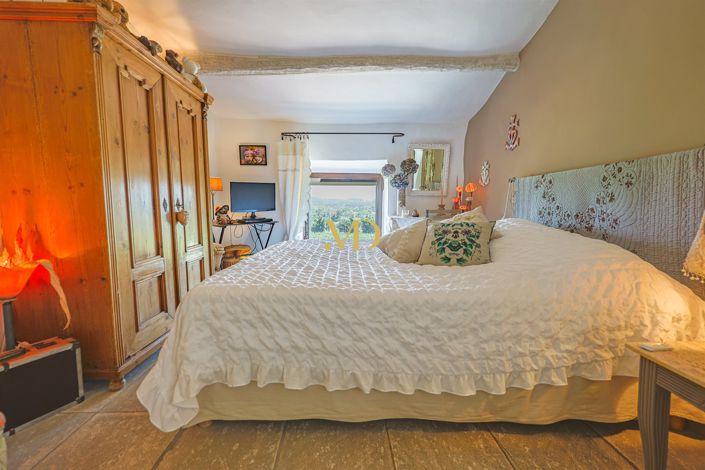 Image No.11-3 Bed House for sale