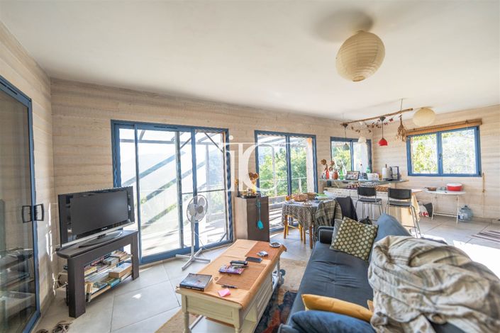 Image No.6-1 Bed House for sale