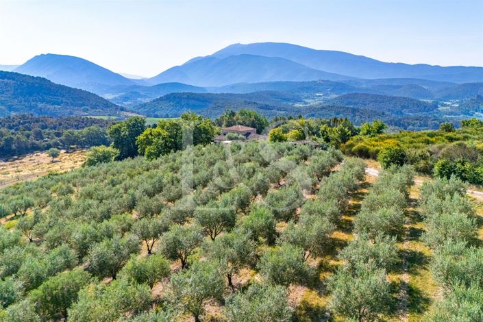 Image No.24-6 Bed House for sale