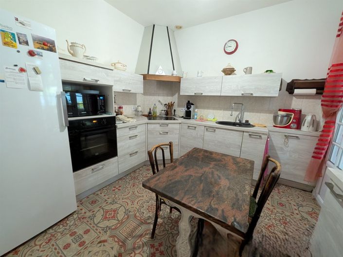 Image No.5-4 Bed House for sale
