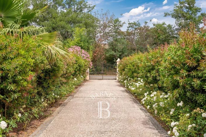 Image No.15-6 Bed House for sale