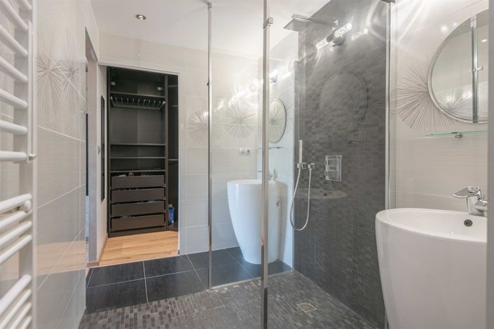 Image No.22-5 Bed House for sale