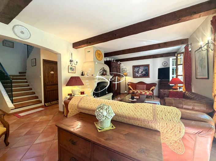 Image No.7-6 Bed House for sale