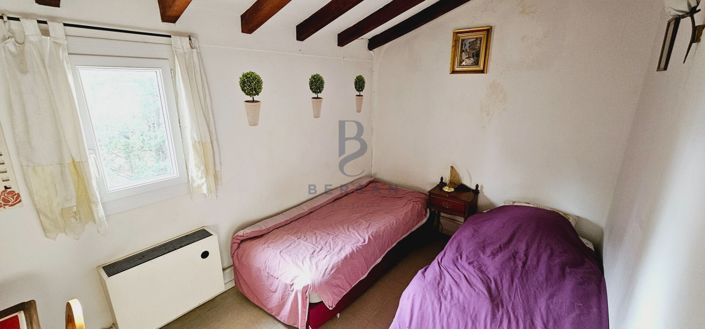Image No.15-6 Bed House for sale