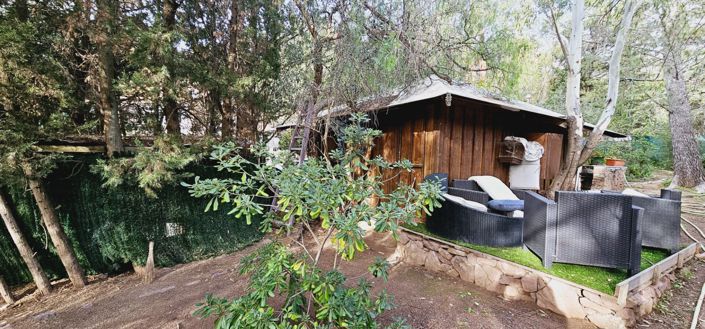 Image No.17-6 Bed House for sale