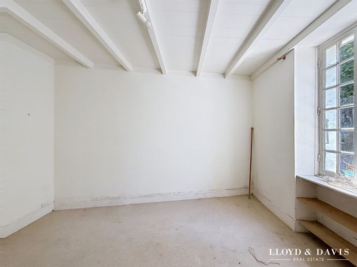 Image No.13-4 Bed House for sale