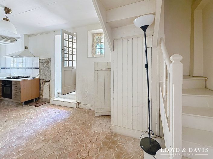 Image No.3-4 Bed House for sale