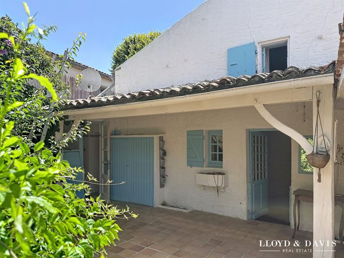 Image No.8-4 Bed House for sale
