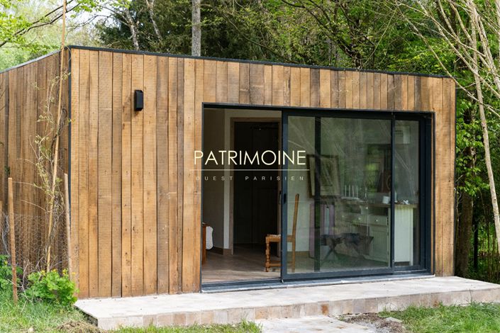 Image No.9-8 Bed House for sale