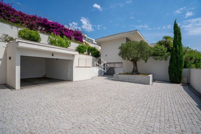 Image No.17-4 Bed House for sale