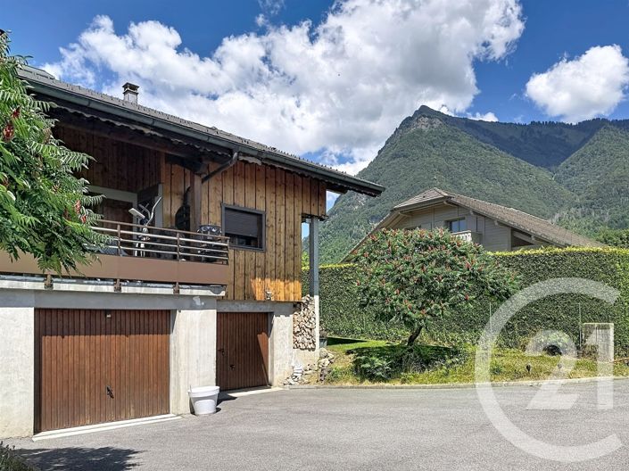 Image No.2-Maison de 4 chambres à vendre à Haute-Savoie