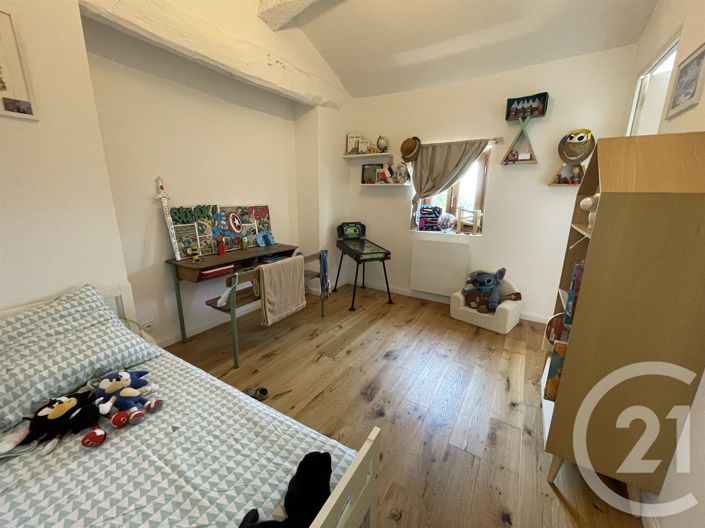 Image No.12-5 Bed House for sale