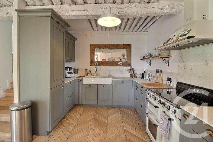Image No.5-5 Bed House for sale