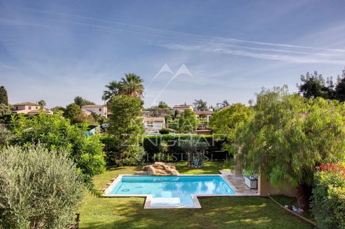 Image No.3-4 Bed House for sale