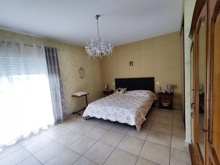 Image No.9-4 Bed House for sale