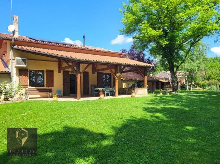 Image No.2-4 Bed House for sale