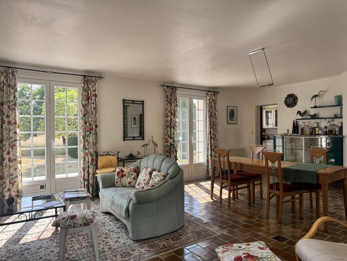 Image No.2-3 Bed House for sale