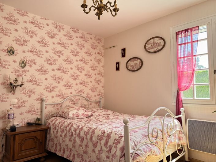Image No.10-3 Bed House for sale
