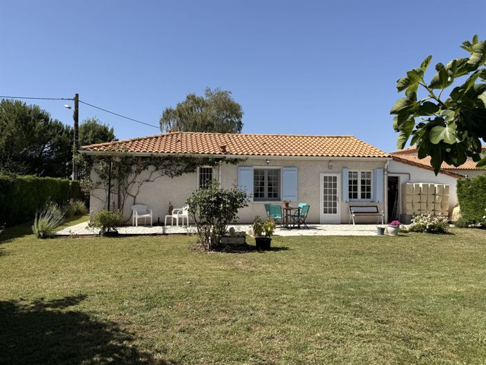 Image No.17-3 Bed House for sale