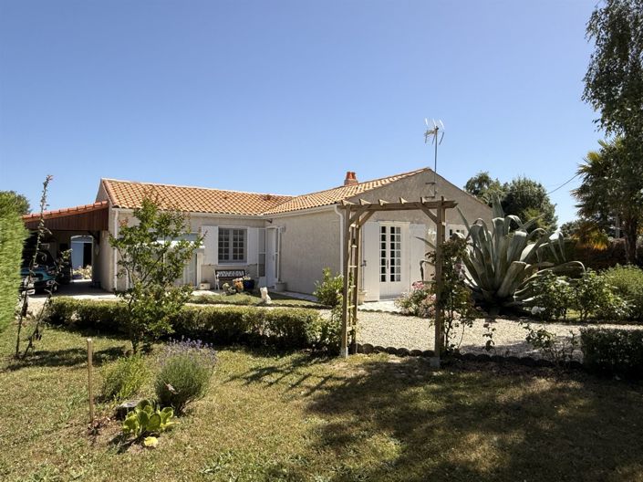 Image No.23-3 Bed House for sale