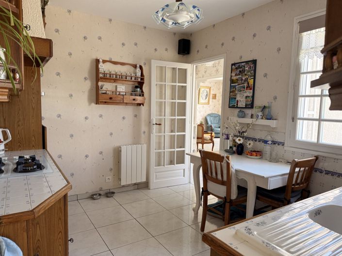 Image No.7-3 Bed House for sale