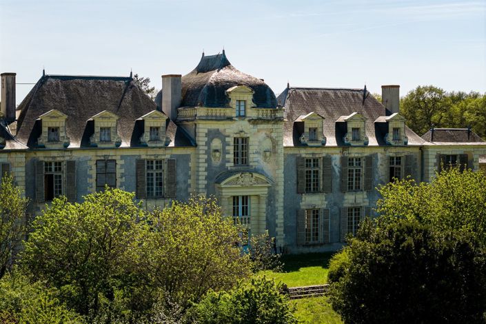 Image No.4-8 Bed Property for sale