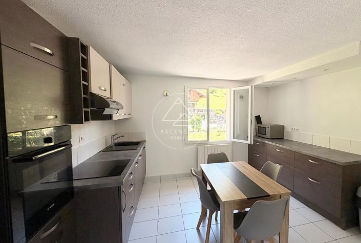 Image No.3-3 Bed Apartment for sale