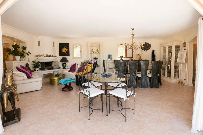 Image No.13-5 Bed House for sale