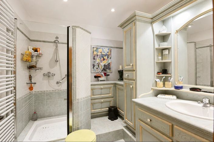 Image No.19-5 Bed House for sale