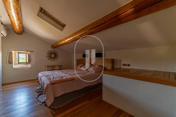Image No.10-4 Bed House for sale