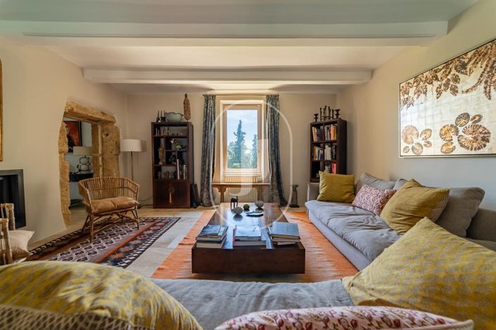 Image No.6-4 Bed House for sale