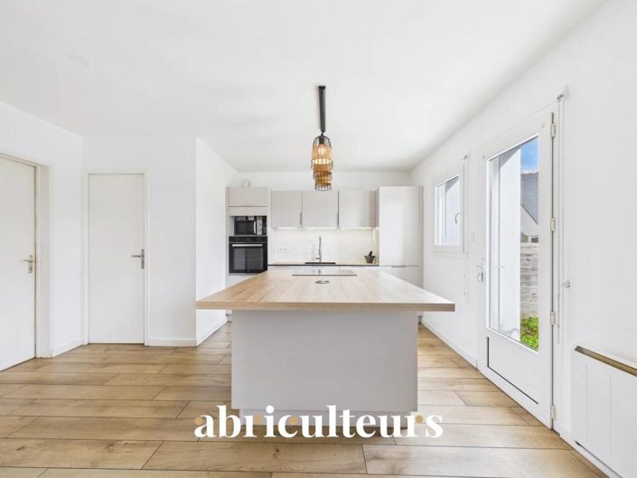 Image No.7-3 Bed House for sale