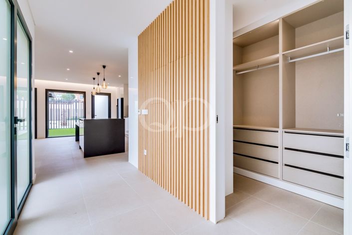 Image No.3-3 Bed Apartment for sale