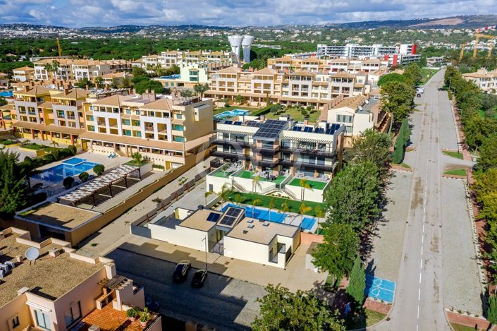 Image No.30-3 Bed Apartment for sale