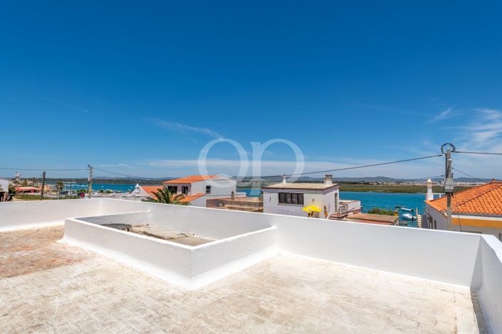 Image No.47-6 Bed House for sale