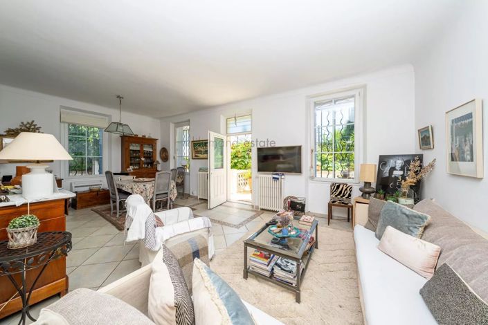 Image No.20-4 Bed House for sale