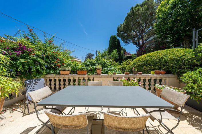 Image No.9-4 Bed House for sale