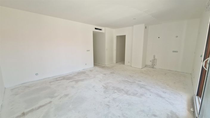 Image No.2-Appartement de 2 chambres à vendre à Verchaix