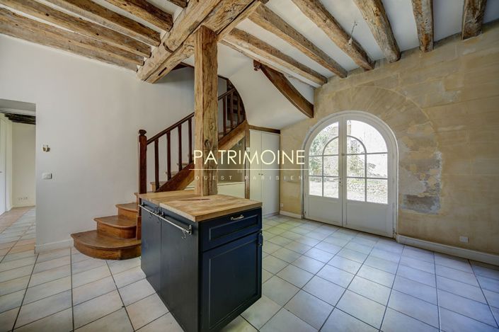 Image No.7-5 Bed House for sale