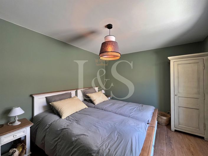 Image No.7-4 Bed House for sale