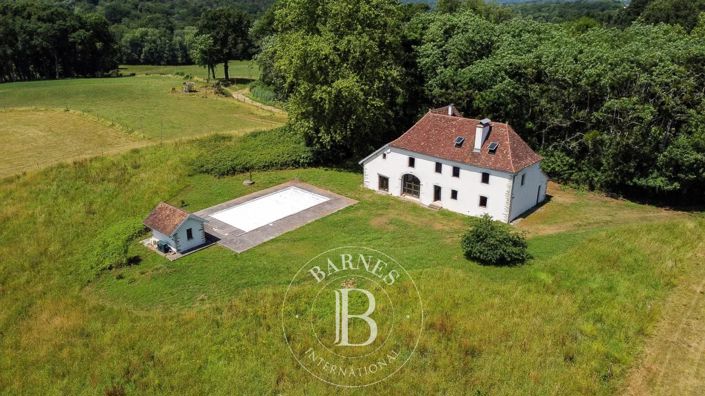 Image No.3-5 Bed House for sale