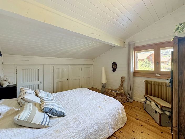 Image No.16-5 Bed House for sale