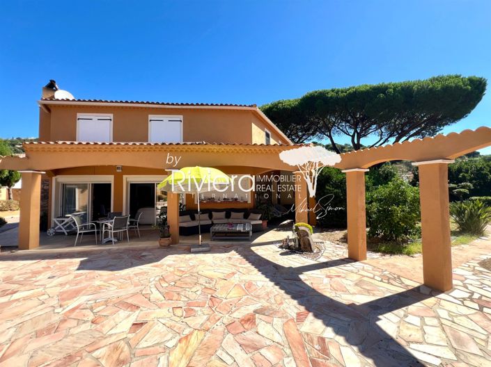 Image No.7-5 Bed House for sale