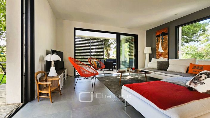Image No.5-3 Bed House for sale