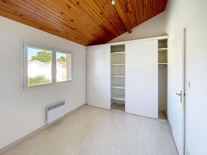 Image No.13-3 Bed House for sale