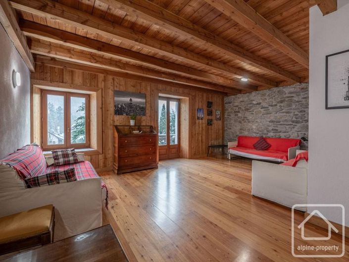 Image No.3-5 Bed Property for sale