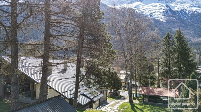 Image No.5-5 Bed Property for sale