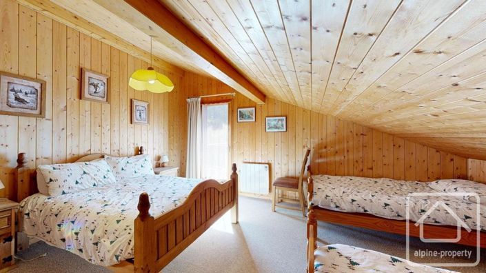 Image No.23-4 Bed Property for sale